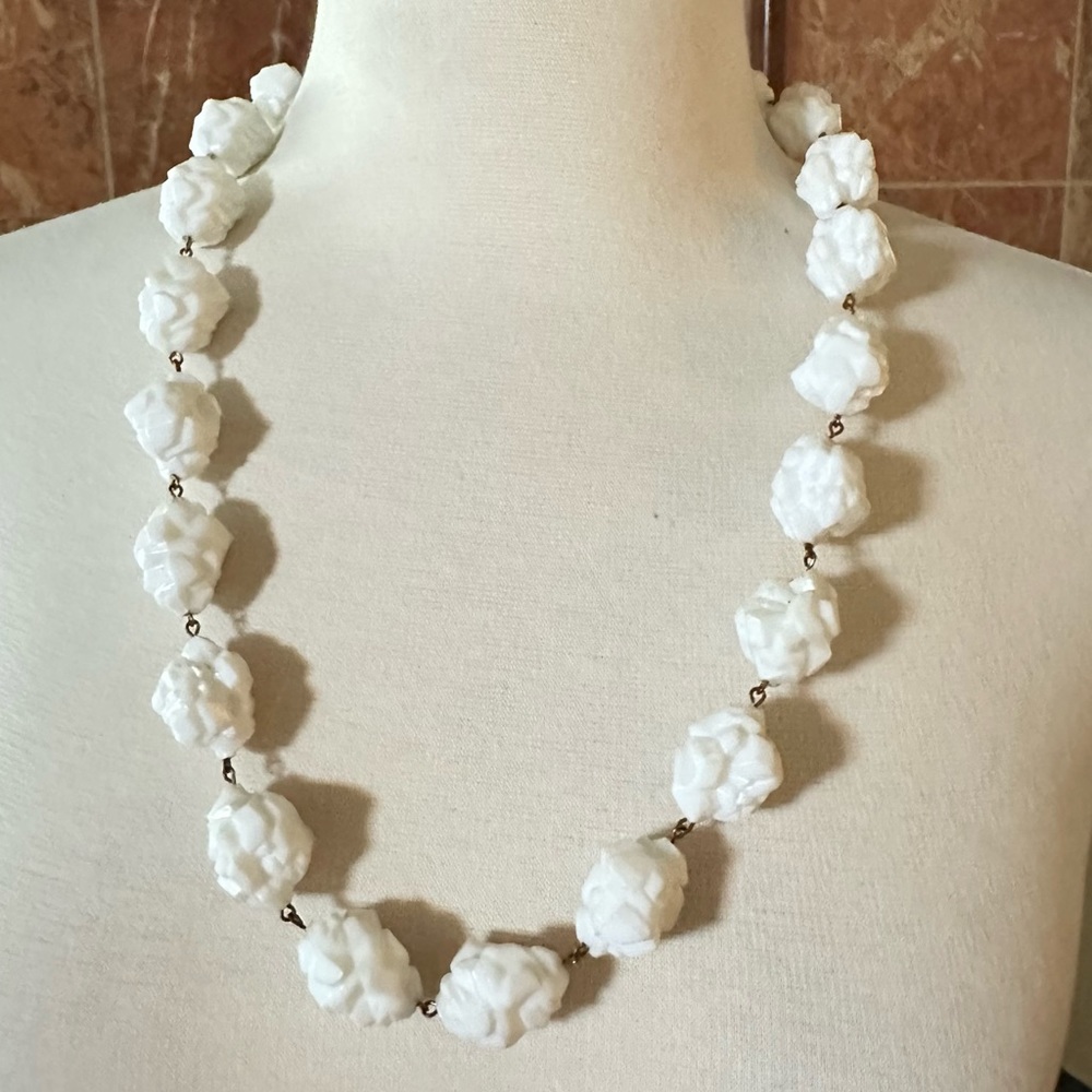 Vintage Acrylic Mid Century White Necklace 24”